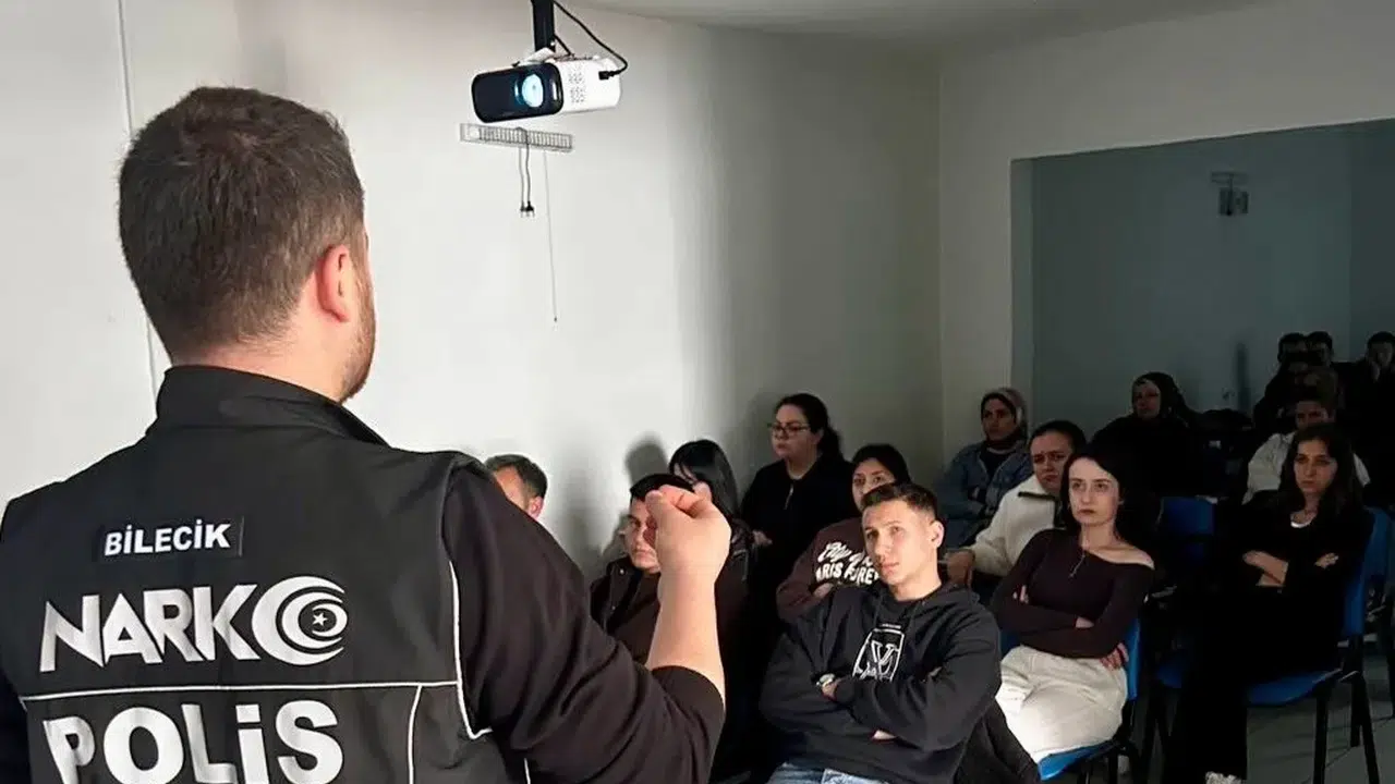 Bozüyük’te Uyuşturucuyla Mücadelede Farkındalık Eğitimi