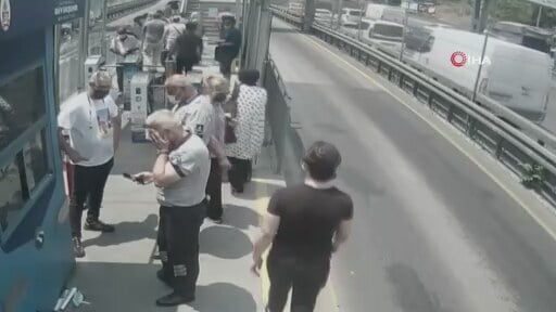 Metrobüste 'Maske' Kavgasinda Güvenlik Görevlisinin Sol Gözünün Kör Oldugu Kesinlesti
