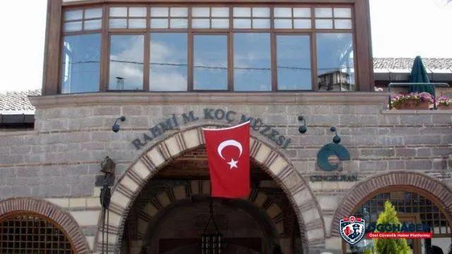 Rahmi M. Koç'ta rengarenk 23 Nisan